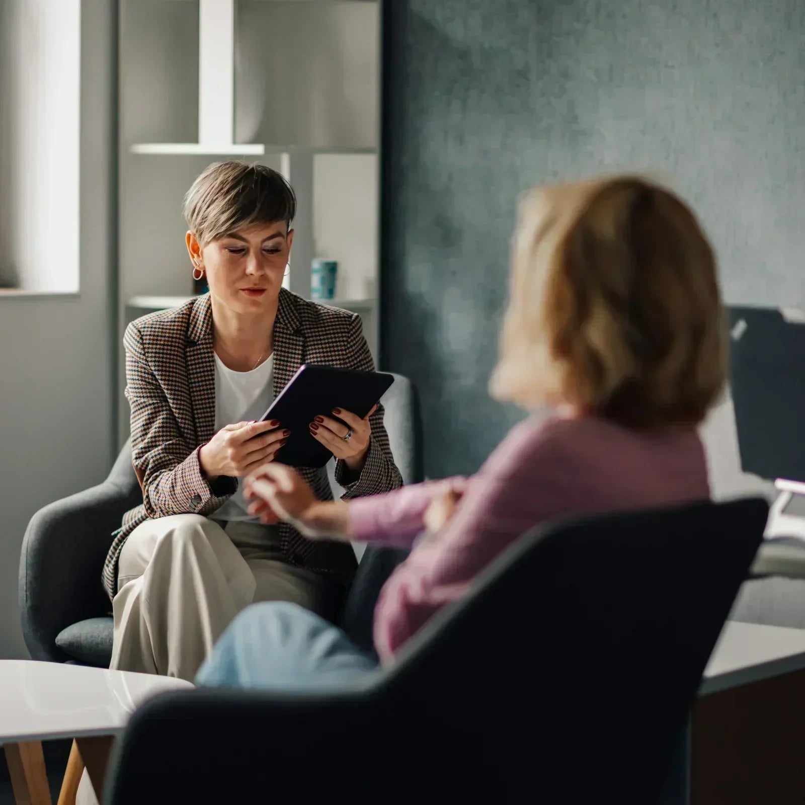 Guide to using skip level meetings to reduce information gaps and gain authentic frontline feedback for stronger organizational health.